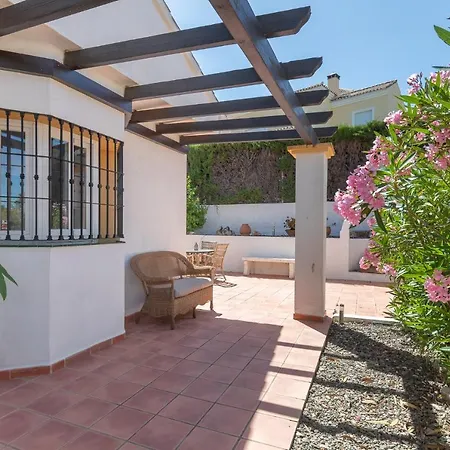 Prázdninový dům Tranquil Private 4-bed With Mountain Views Coín